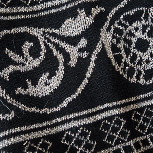 Chico's Black and Gold Beautiful Embroidered Cardigan Size 1 - Picture 4 of 7